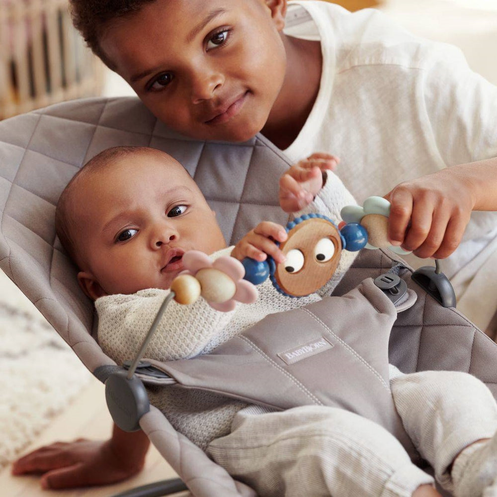 Spielzeug für Babywippe BALANCE – Googly Eyes Pastels