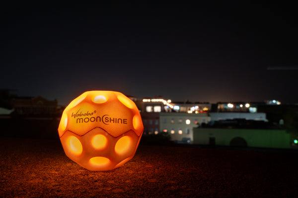 Leuchtender Moonshine Ball - grün