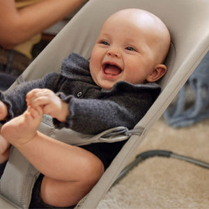 Babywippe BALANCE SOFT WOVEN/JERSEY Tri Fabric – Sandgrau