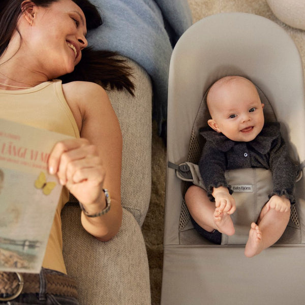 Babywippe BALANCE SOFT WOVEN/JERSEY Tri Fabric – Sandgrau