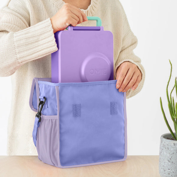 Lunchbag OmieTote – Purple Lunchbox in lila Lunchbag von OMIE mit Handgriff und isolierendem Fach