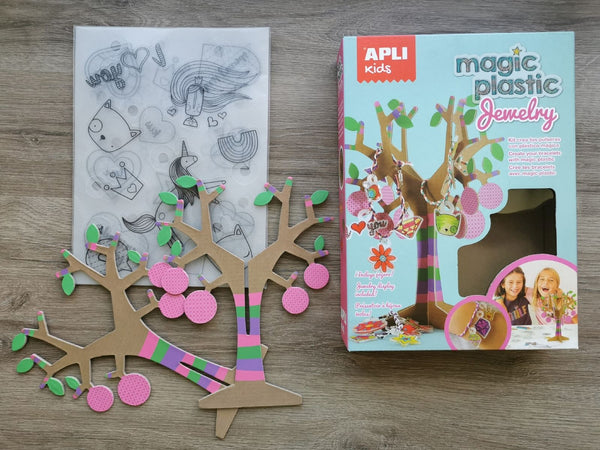 Set mit magischem Kunststoff – Schmuck