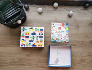 Set mit geometrischen Aufklebern – Fahrzeuge