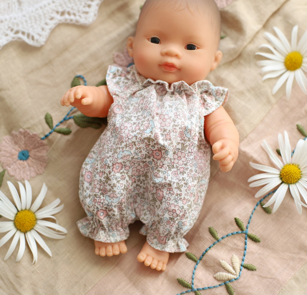Puppe Mädchen - Asiatin 21 cm