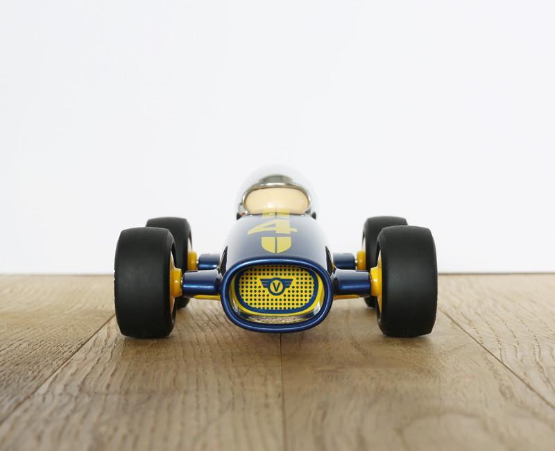 Rennwagen F1 Malibu – Lucas