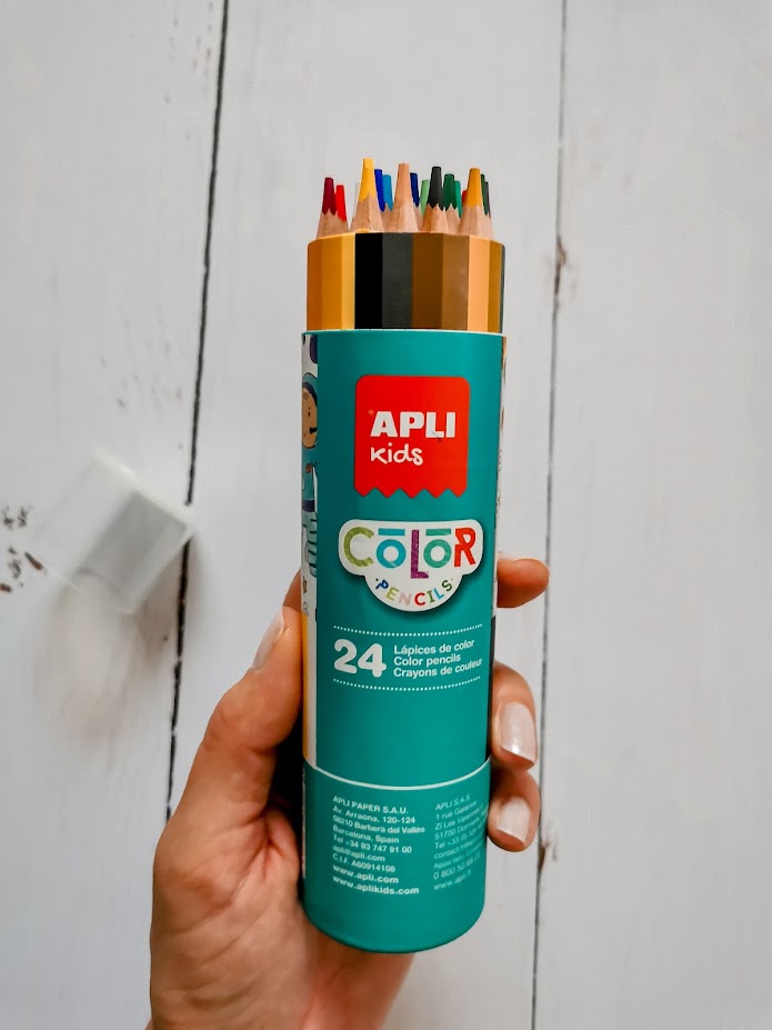 Buntstifte in einer Tube – 24 Farben