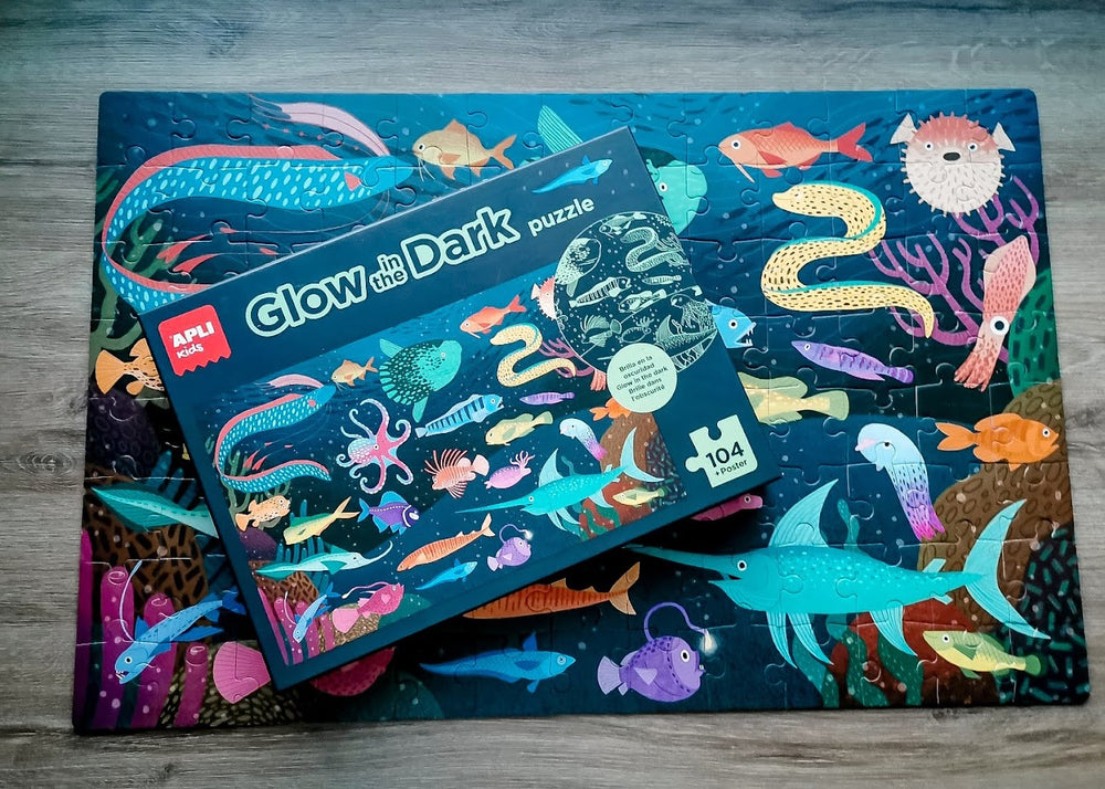Im Dunkeln leuchtendes Puzzle – Ozean 5+