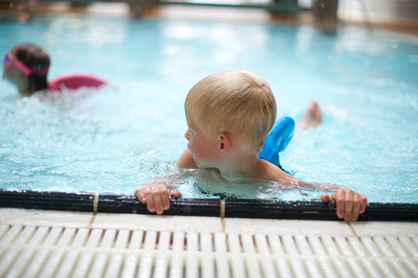Haifischflossen-Schwimmgürtel für Kinder – Blau