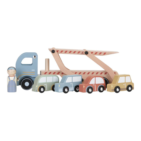 Abschleppwagen mit Autos