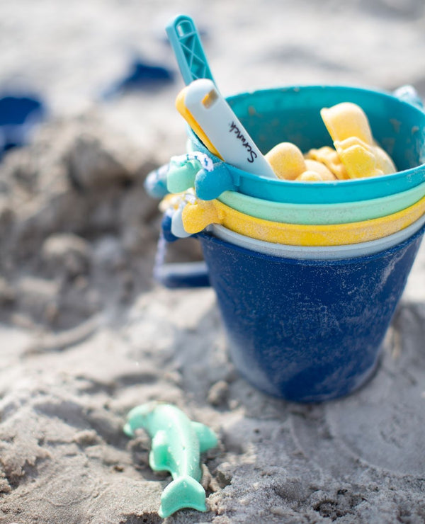 Sandspielzeugset mit Gießkanne – Hellblau - Tublu.de