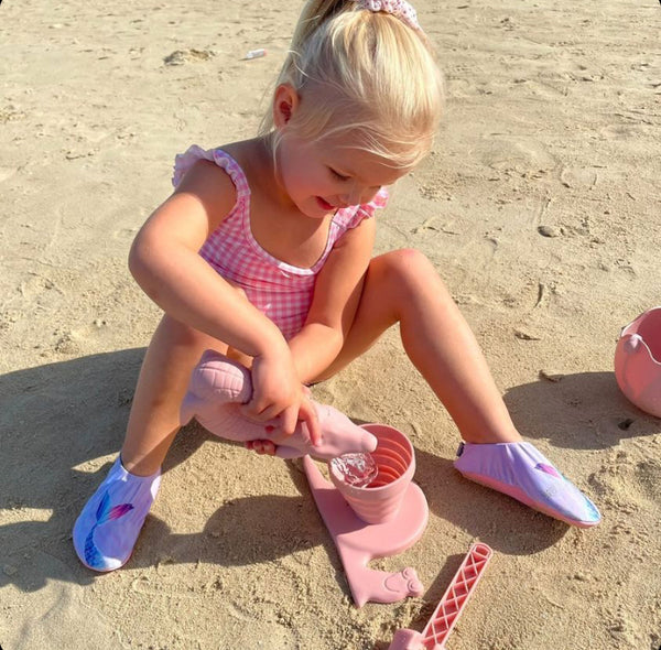 Sandspielzeugset mit Gießkanne – Hellblau - Tublu.de