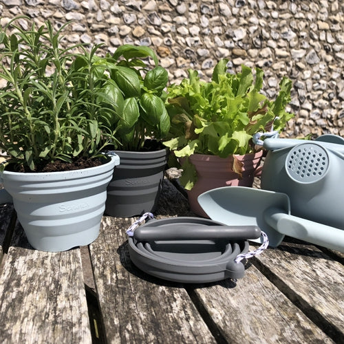 Mini-Silikoneimer mit Schaufel – Dunkeblau - Tublu.de