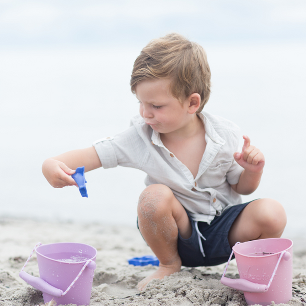 Zusammenklappbarer Eimer für Wasser und Sand – Lila - Tublu.de