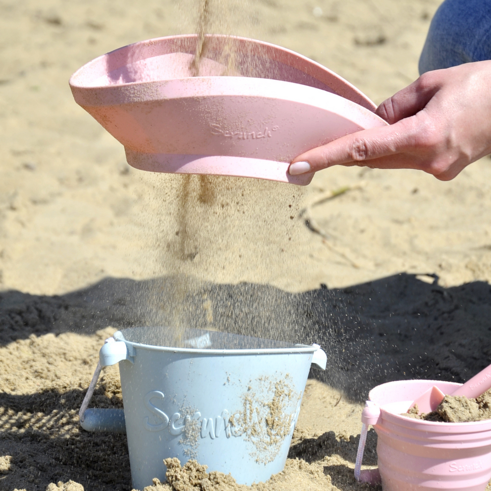 Sandspielzeugset mit Sieb – Puderrosa