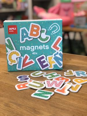 Holzmagnete – Buchstaben