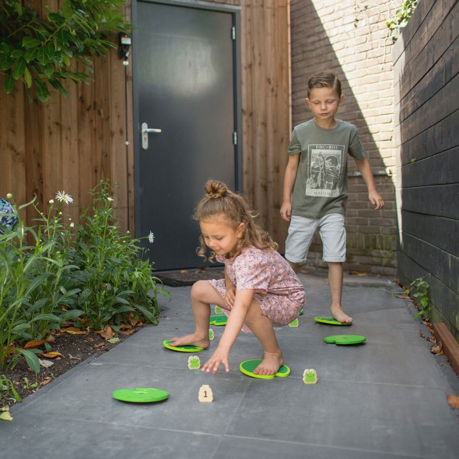 Holz-Sinnes-Spiel – Sammeln Sie Frösche
