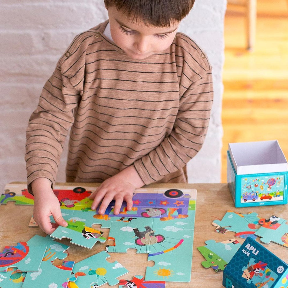 Puzzle in einem Kartonhaus – Safari 3+