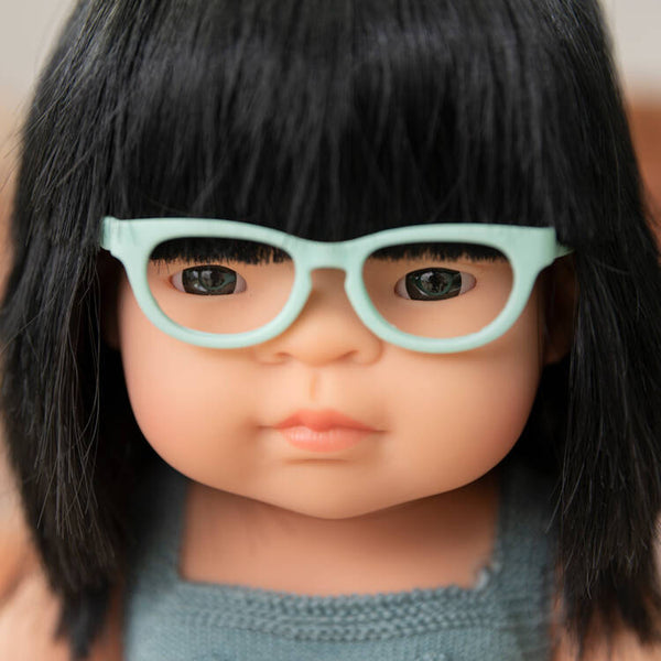 Puppe Mädchen Colourful Edition Doll – Asiatin mit Brille 38 cm