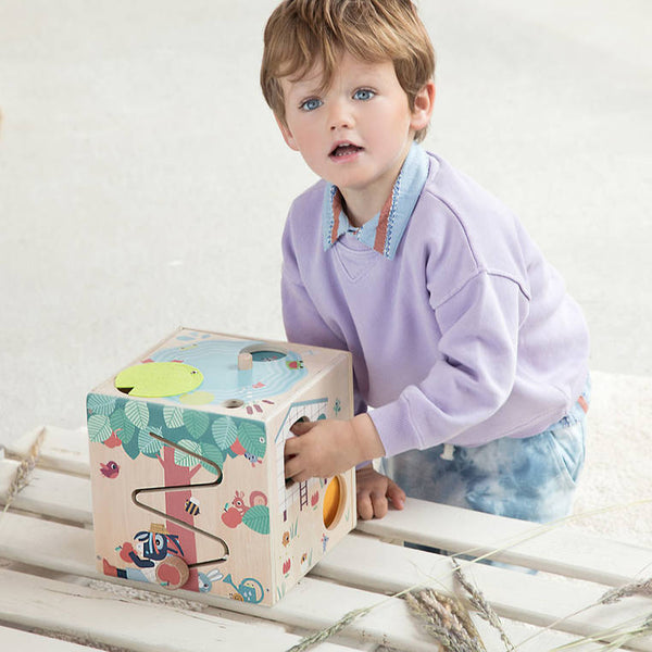 Multifunktionaler Holzwürfel – Bauernhof 12 m+