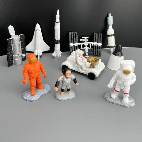 Figurenset in einer TOOB-Röhre – Im Weltraum - Tublu.de