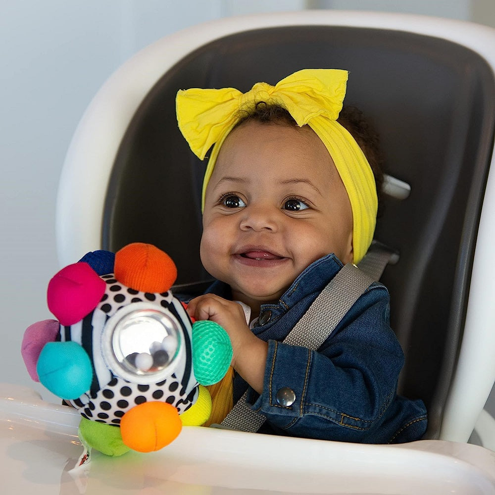 Spielzeug für den Kinderwagen – Ball mit Noppen