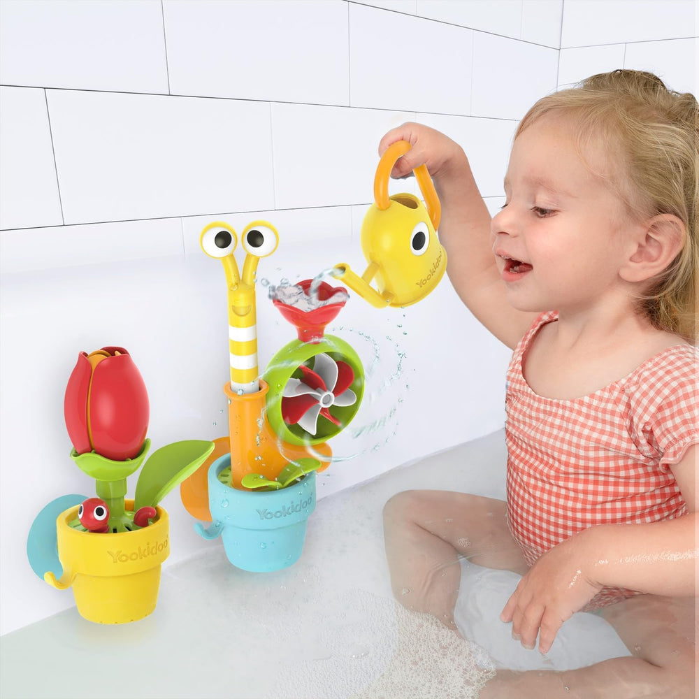 Badespielzeug - Schnecke und Blume im Garten