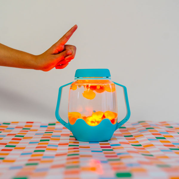 Sensorik-Glas zum Befüllen mit Wasser – blau