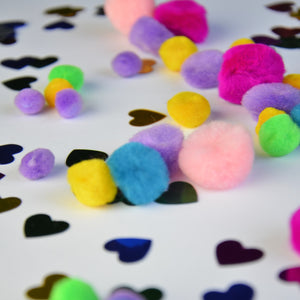 Set mit sensorischen Accessoires – Pompons, Herzen, Glitzer - Tublu.de