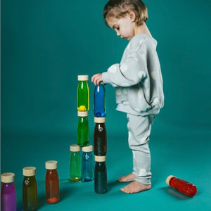 Butelka sensoryczna FLOAT Petit Boum - Czerwona - Tublu.de