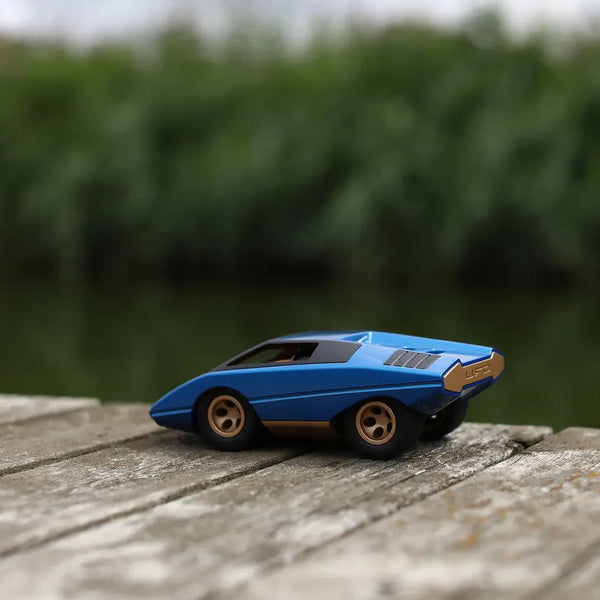 UFO-Rennwagen – Leonessa