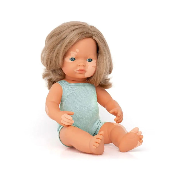 Puppe Mädchen Colourful Edition Doll – Europäerin dunkelblond mit Albinismus 38 cm