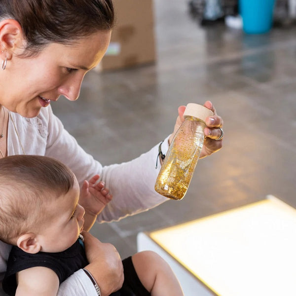 Sensorische Flasche FLOAT – Gold
