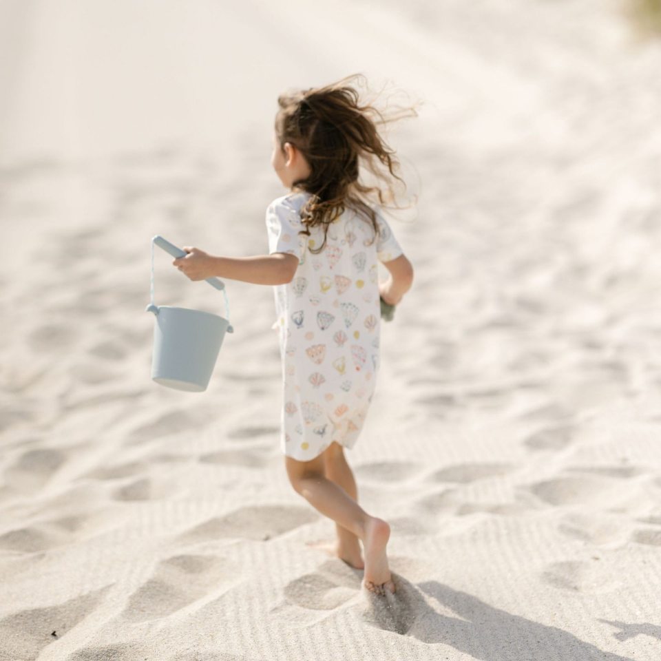 Zusammenklappbarer Eimer für Wasser und Sand – Hellblau - Tublu.de