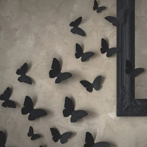 Papierdekoration – Schwarze Motten 6–12 cm