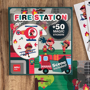Wiederverwendbare Aufkleber mit Spielbrett – Feuerwache - Tublu.de