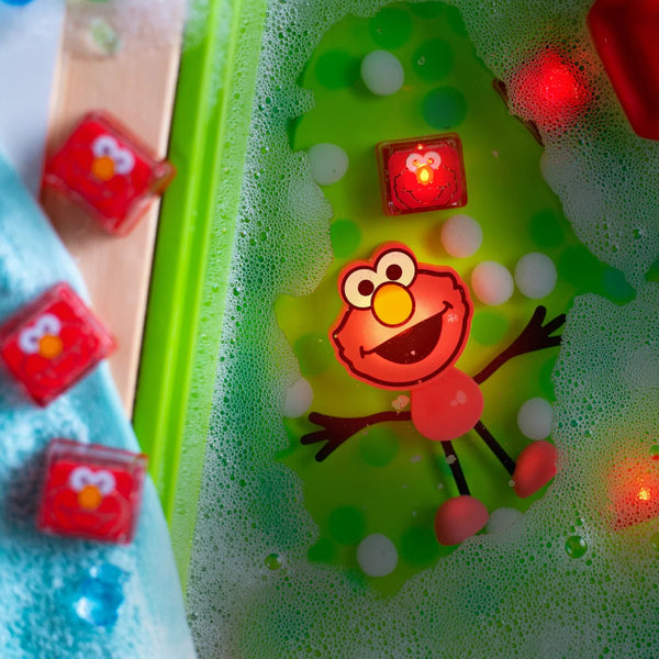 Im Wasser leuchtende Sensorikwürfel Elmo Sesamstraße – rot