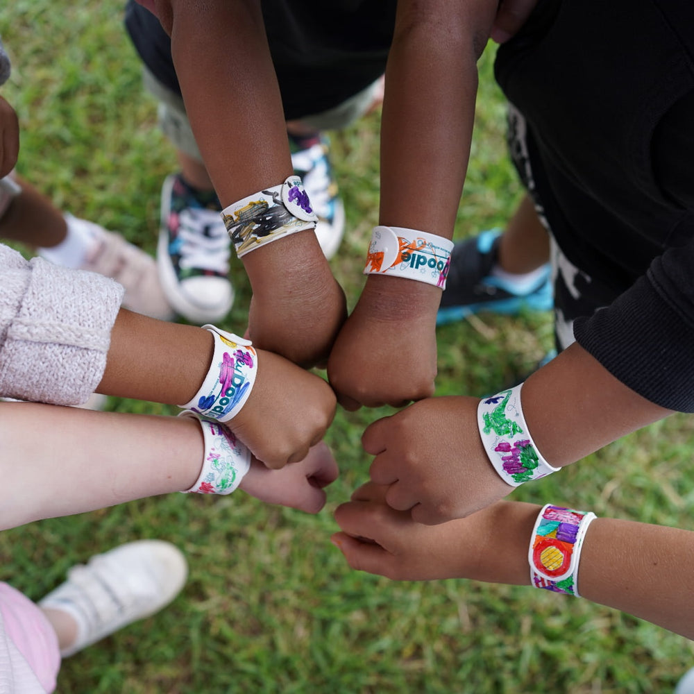 Selbstverschließendes Armband zum Ausmalen – Märchenreich