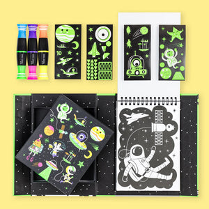 Neon-Malbuch-Set – Weltraum - Tublu.de