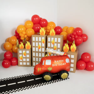 Stehender Folienballon – Feuerwehrauto 67 x 53 cm