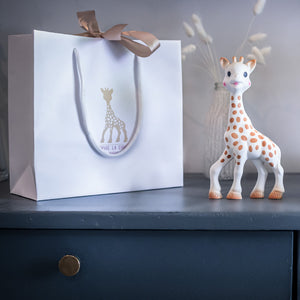 Geschenkset Sophie la girafe mit weicher Rassel