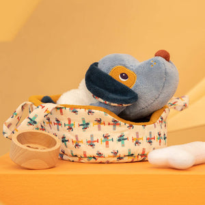 Kuscheltier Hund mit Körbchen und Zubehör – Hund Jules 12 m+