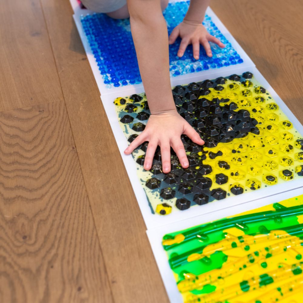 Sensorischer Pfad Flüssigkeitsplatten mit Struktur 30 cm 4 Stück