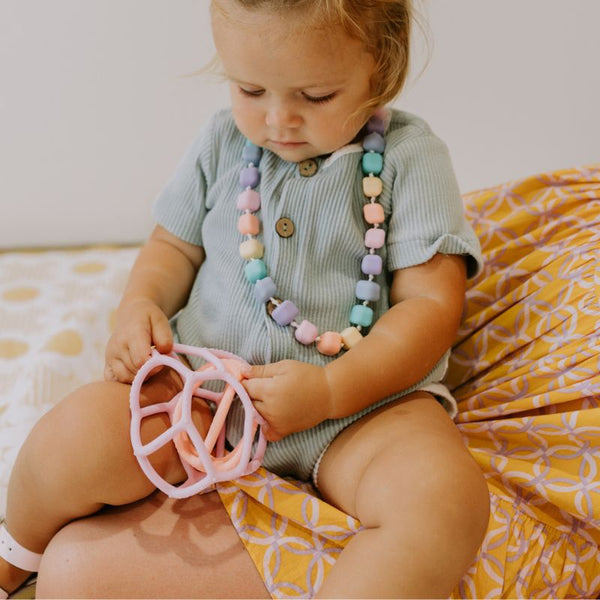 Sensorik-Set: Ball & Beißring 2-in-1 – Bubblegum & Peach