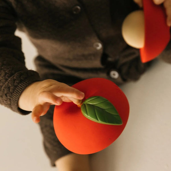 Beißring-Puzzle mit Rasselball – Apfel