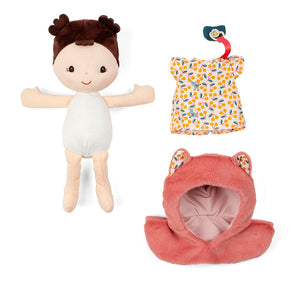 Babypuppe im Tragetuch und mit Mütze – Jeanne 18 m+