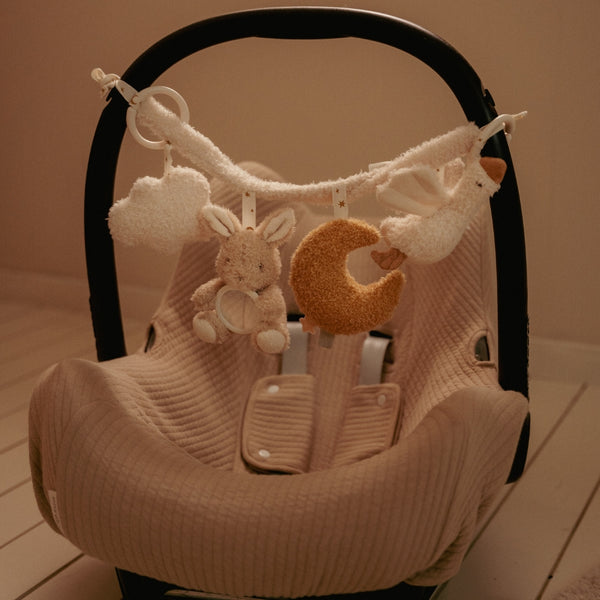 Interaktives Hängespielzeug für Kinderwagen & Autositz – Newborn Naturals