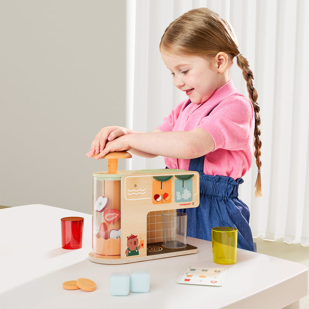 Interaktive Saftpresse aus Holz