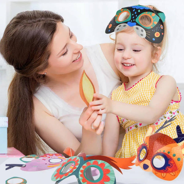 Papiermasken – Party im Wald