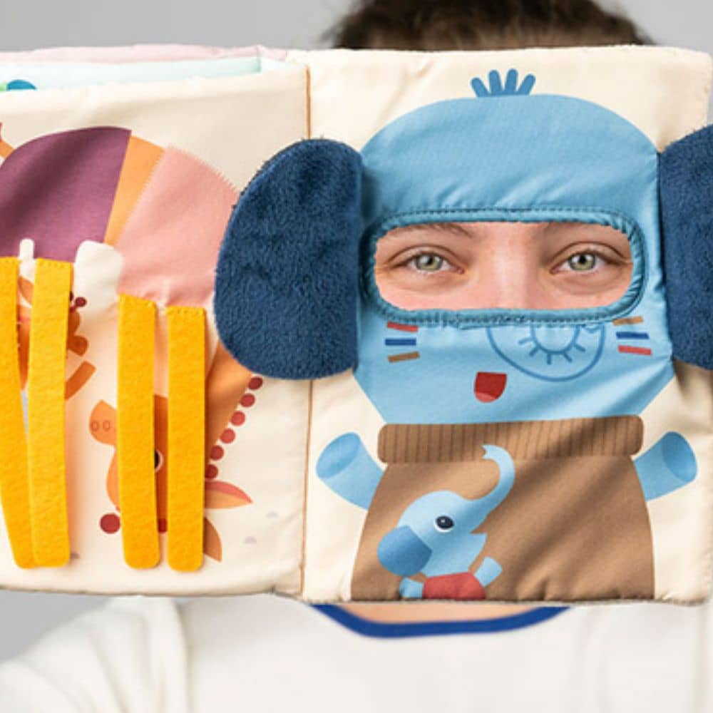 Sinnesförderndes Aktivitätsbuch „A kuku“ – Löwe Jack 9m+