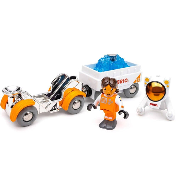Weltraumrover mit Anhänger, Astronaut und Raumanzug